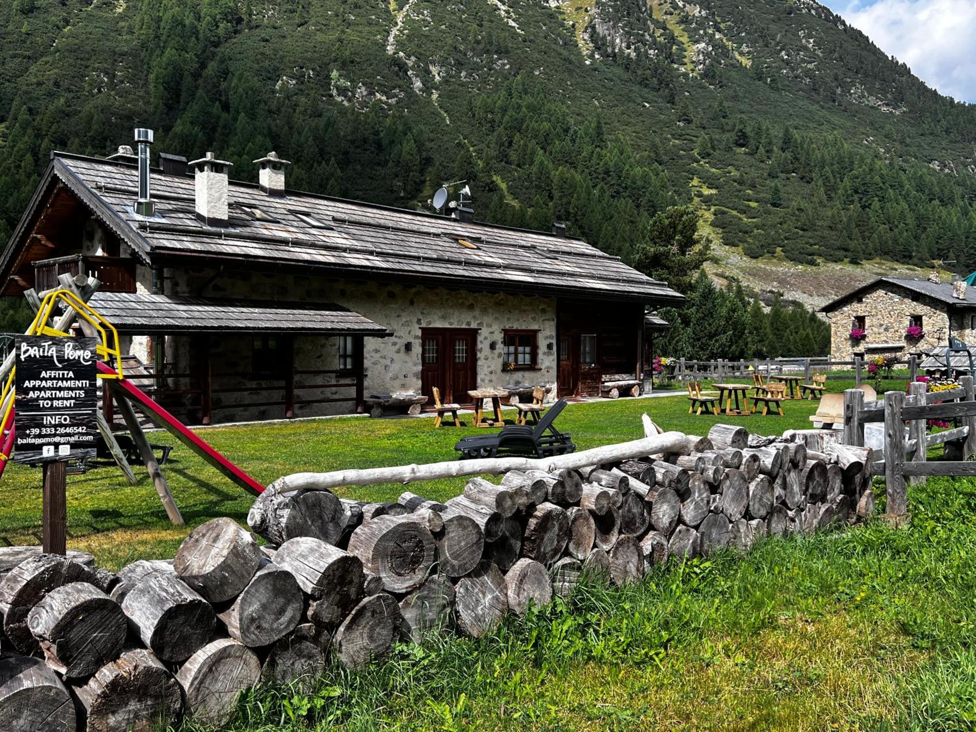 Baita Pomo Livigno Esterno foto