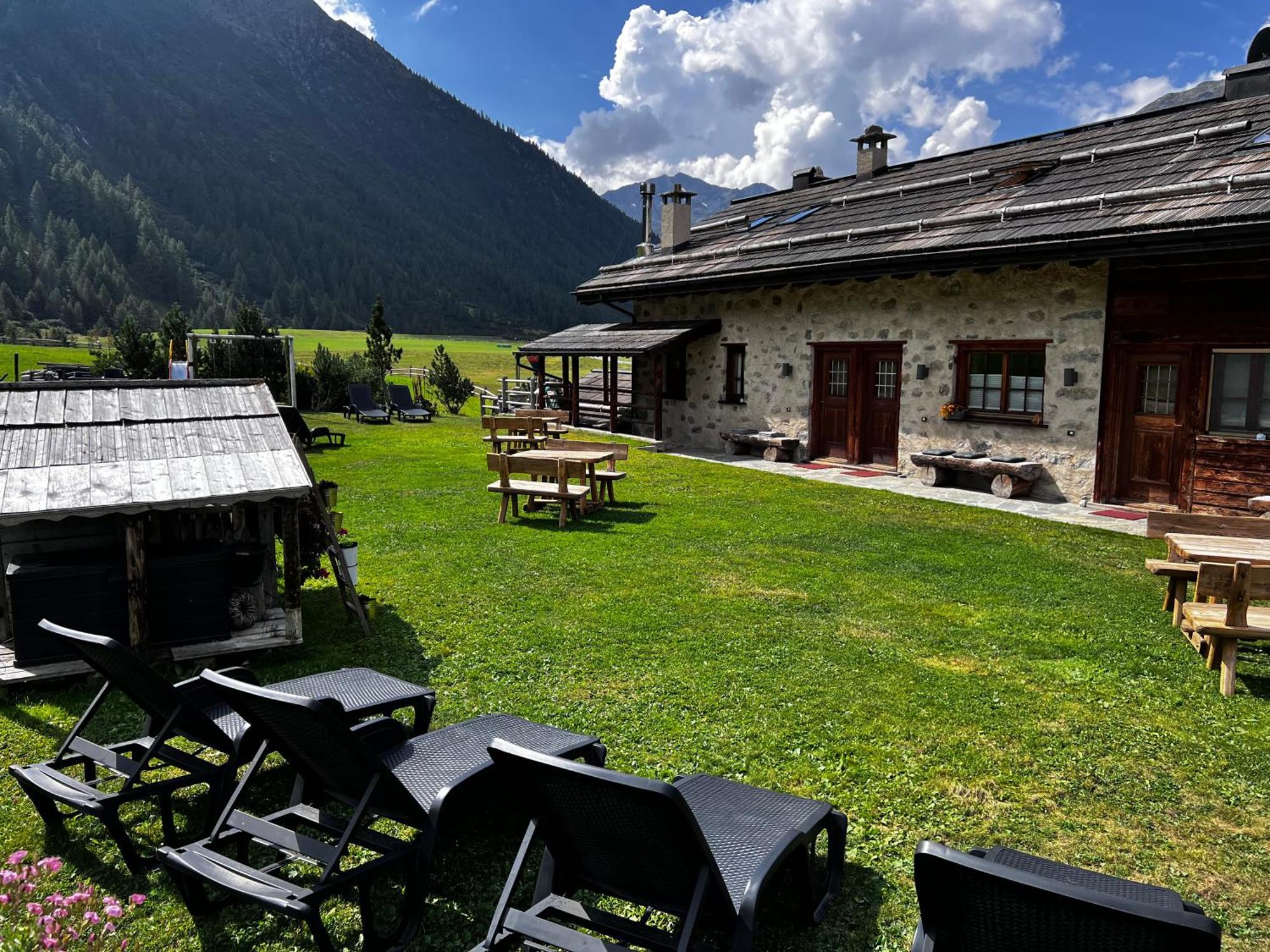 Baita Pomo Livigno Esterno foto